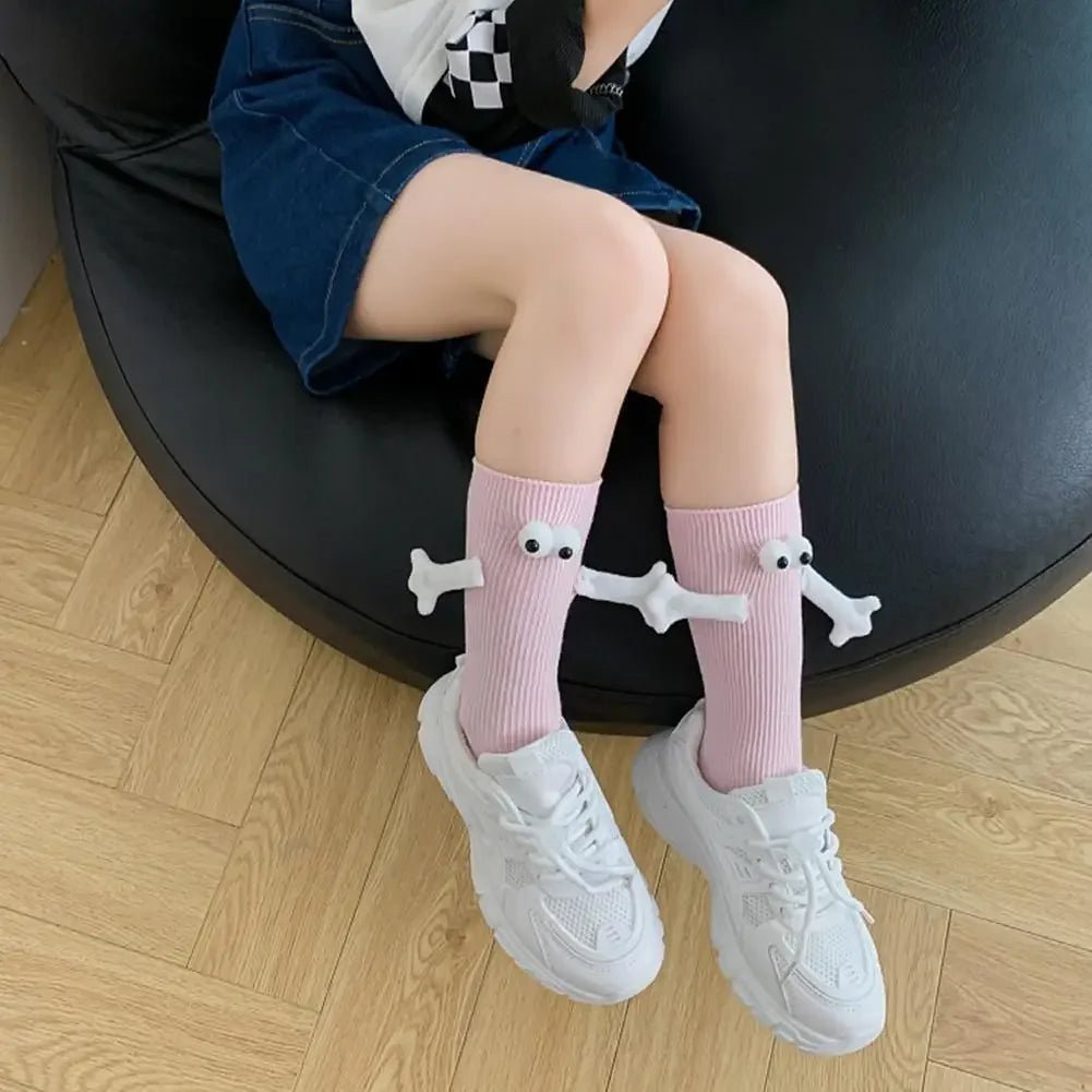 Cat Shop Boys - 2 Pairs Magnetic Socks with Hands Women Men Fashion Black White Funny Cute Cartoon Eyes Couple Mid - tube Socks for Gifts