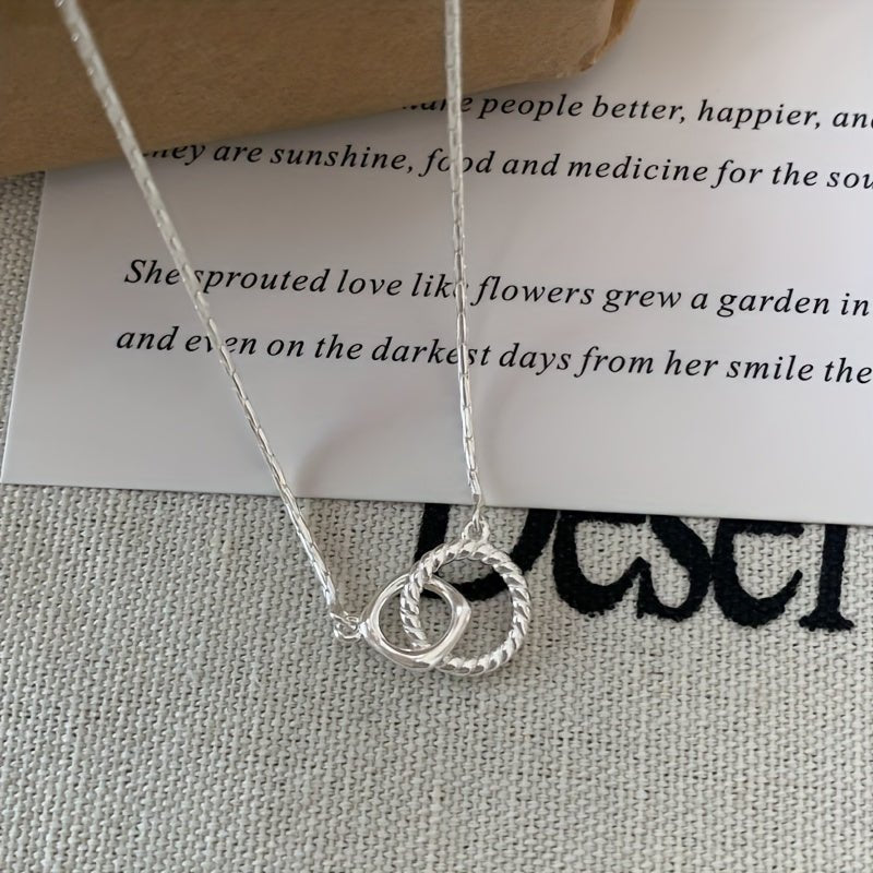 Cat Shop Boys - 925 Silver Geometric Circle Necklace For Women, Featuring A Unique Design With Interlocking Circles. This Minimalist And Elegant Piece Is Hypoallergenic And Versatile, Perfect For Everyday Wear. A Stylish Jewelry Gift For Wom