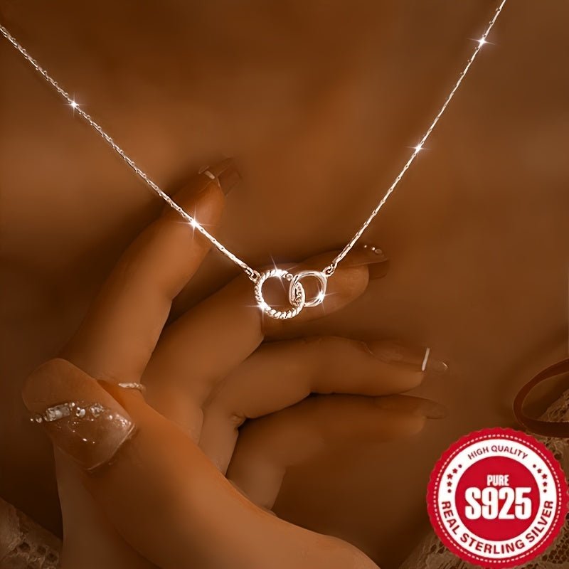 Cat Shop Boys - 925 Silver Geometric Circle Necklace For Women, Featuring A Unique Design With Interlocking Circles. This Minimalist And Elegant Piece Is Hypoallergenic And Versatile, Perfect For Everyday Wear. A Stylish Jewelry Gift For Wom