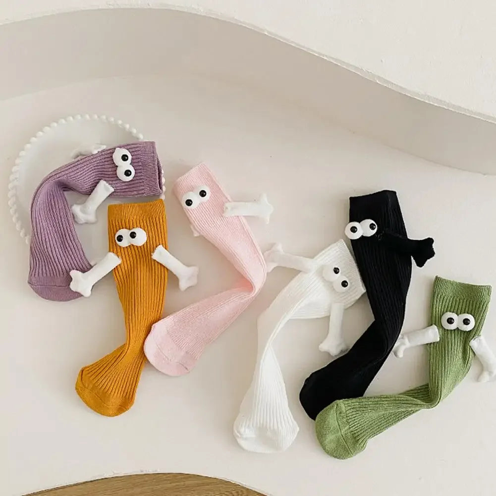 Cat Shop Boys - 2 Pairs Magnetic Socks with Hands Women Men Fashion Black White Funny Cute Cartoon Eyes Couple Mid - tube Socks for Gifts