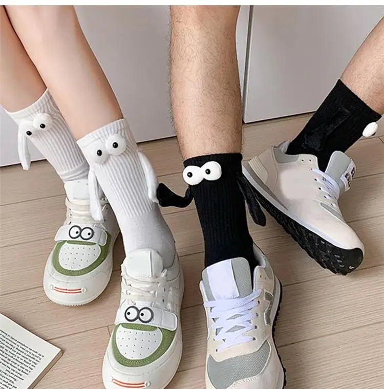 Cat Shop Boys - Alobee 1/2Pairs Harajuku Couple Cotton Sock Magnetic Suction Hand In Hand Socks Black White Unisex Holding Hands Long Socks