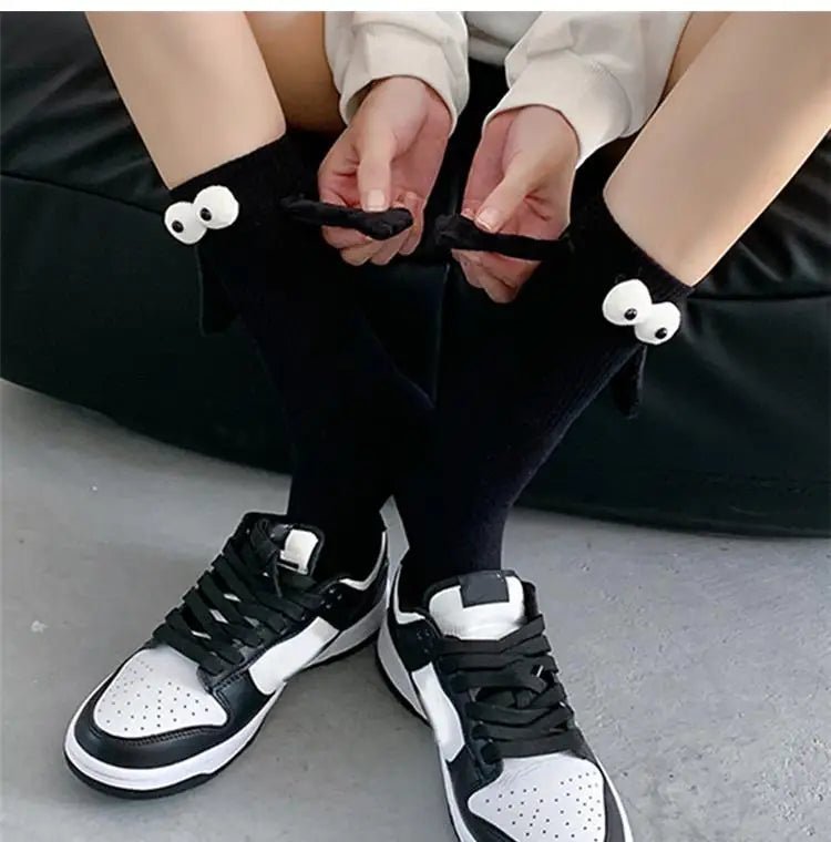 Cat Shop Boys - Alobee 1/2Pairs Harajuku Couple Cotton Sock Magnetic Suction Hand In Hand Socks Black White Unisex Holding Hands Long Socks