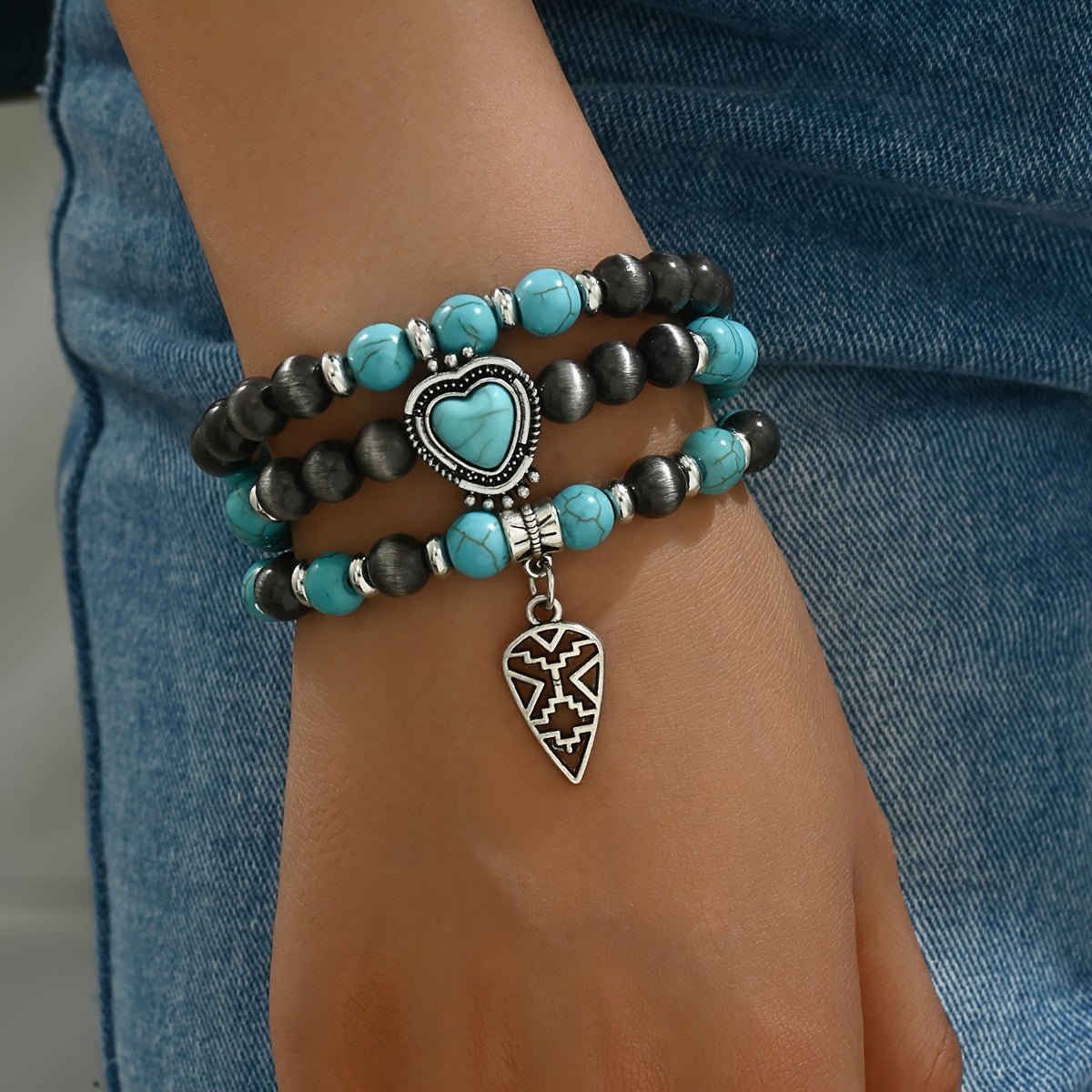 Cat Shop Boys - Bohemian Style Turquoise Beaded Bracelet with Heart Charm - Perfect for Everyday Wear and Parties