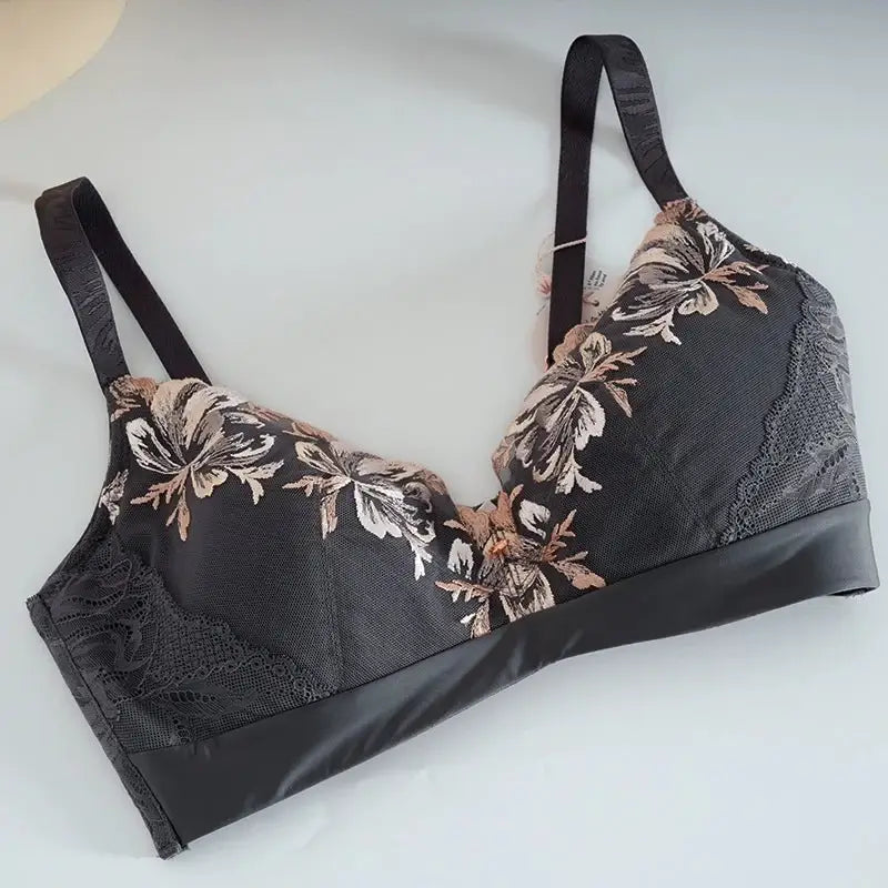 Cat Shop Boys - Daijinbiao Classy Series Lace Embroider Deep V Push up Comfortable Wireless Lingerie Bra 11-1728