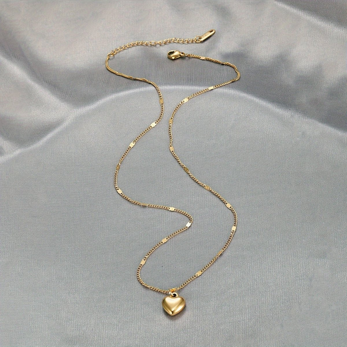 Cat Shop Boys - Elegant 18K Gold - Plated Heart Pendant Necklace for Women - Stainless Steel, Perfect for Parties & Gifts