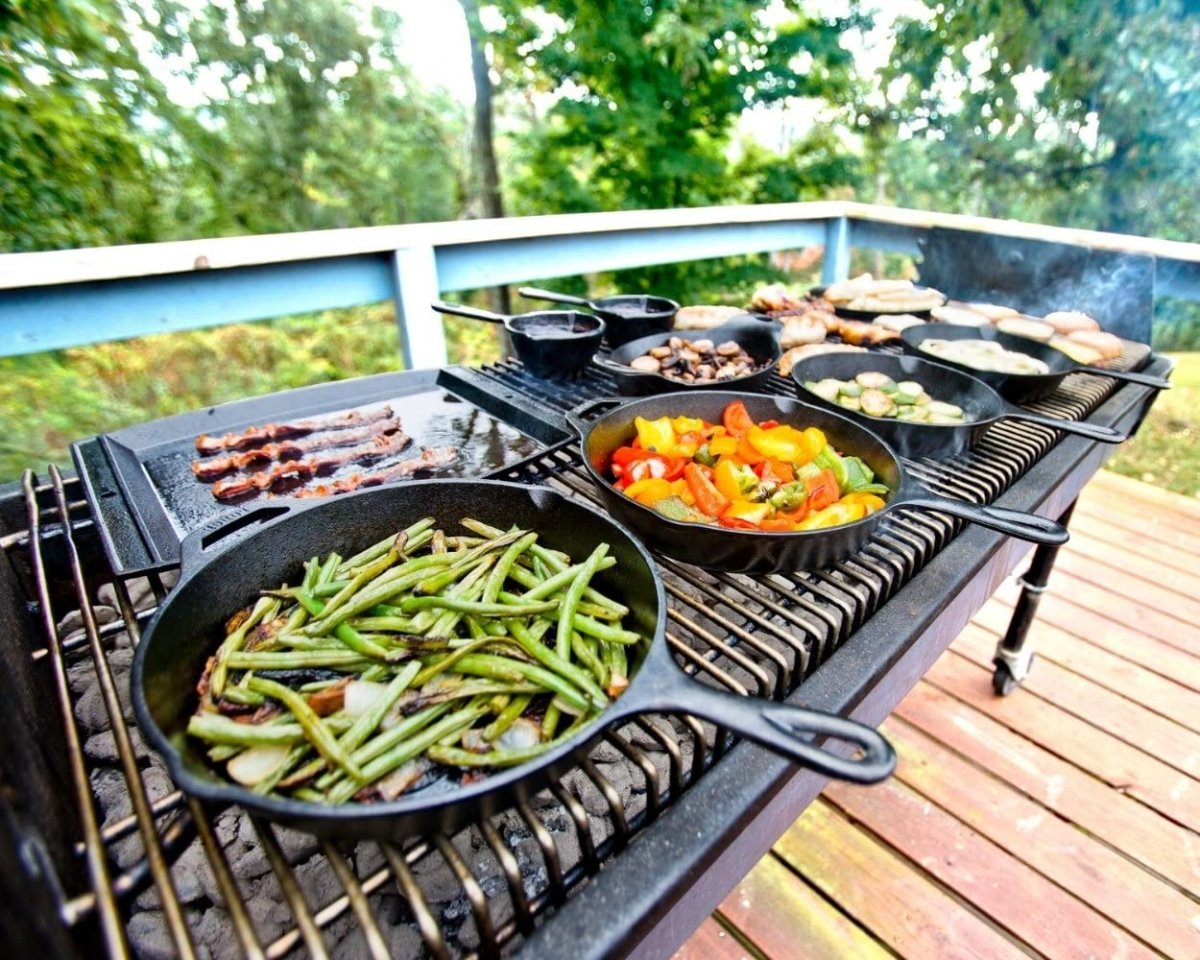 Cat Shop Boys - Lodge 10.25 Inch Cast Iron Pre - Seasoned Skillet – Signature Teardrop Handle - Use in the Oven, on the Stove, on the Grill, or Over a Campfire, Black