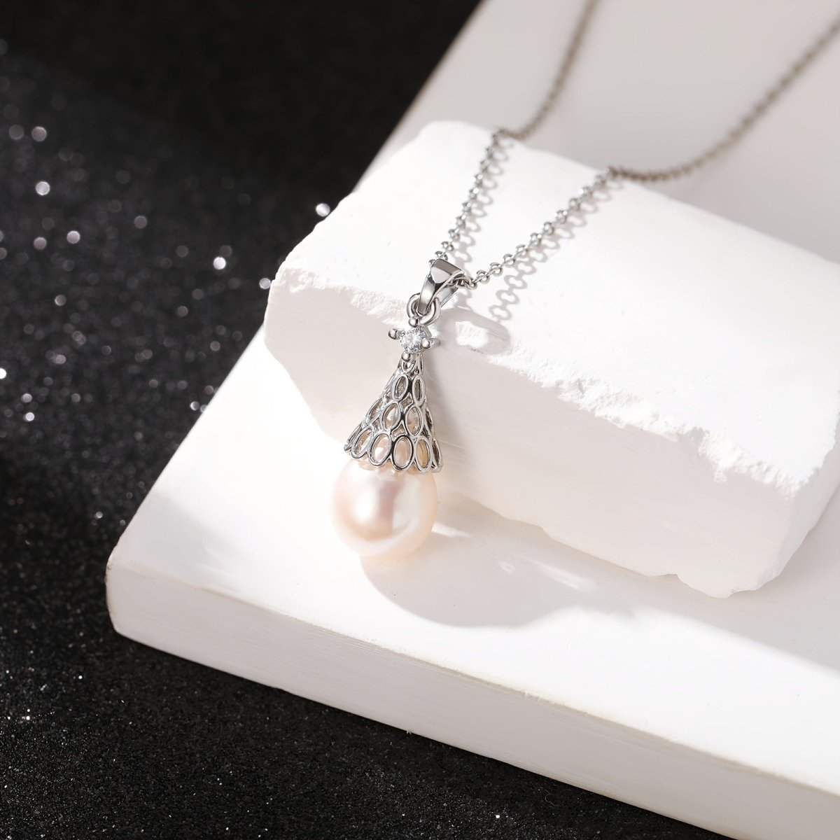 Cat Shop Boys - Platinum - plated Anti - allergy Material Freshwater Pearl 11 - 12MM Pendant Necklace For Women