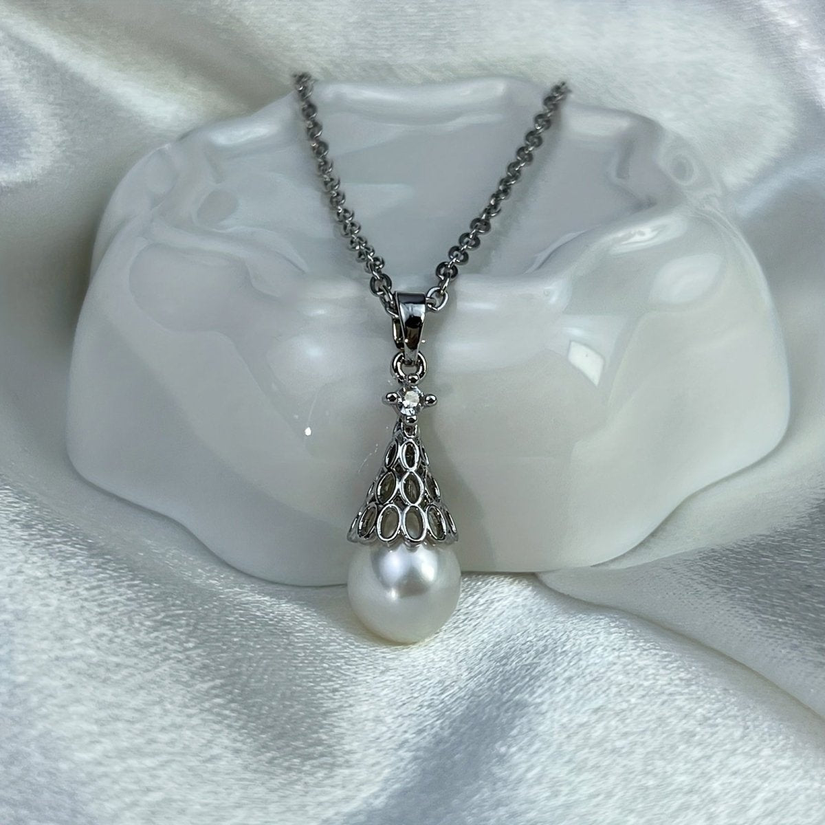 Cat Shop Boys - Platinum - plated Anti - allergy Material Freshwater Pearl 11 - 12MM Pendant Necklace For Women