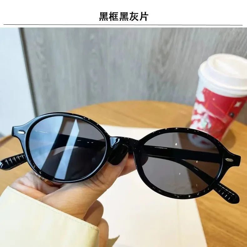 Cat Shop Boys - Retro Small Oval Sunglasses Women Men Rivets Shades Fashion Eyewear Luxury Sun Glasses UV400 Female