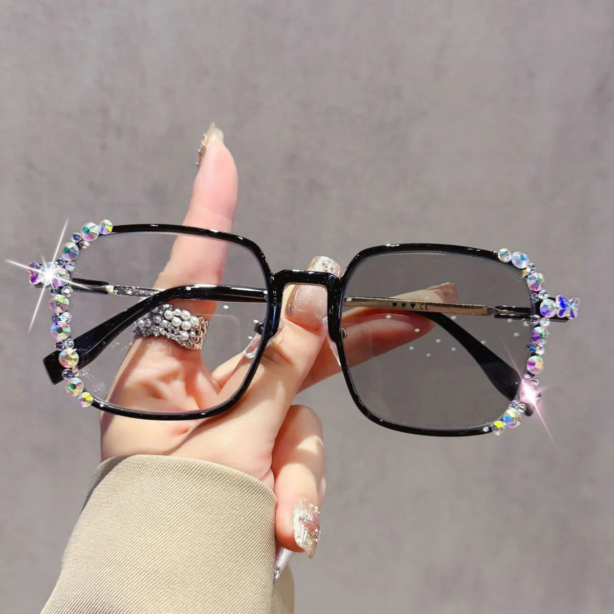 Cat Shop Boys - Shiny Diamond Photochromic Myopia Glasses Ultra Light Frame High - end Color Changing Eyewear Large Frame Anti Blue Light Glasses