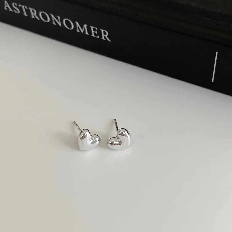 Cat Shop Boys - Super Mini Metal Heart Stud Earrings for Women Girls Daily Wear Jewelry Simple Silver Color Trendy Cute Geometry Earrings Gift