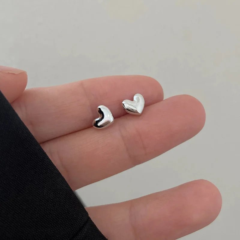 Cat Shop Boys - Super Mini Metal Heart Stud Earrings for Women Girls Daily Wear Jewelry Simple Silver Color Trendy Cute Geometry Earrings Gift