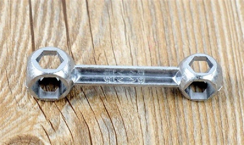 Cat Shop Boys - Versatile Bone - Shaped Hex Wrench for Bicycle Repair - Durable Zinc Alloy, Multi - Hole Design, Silvery